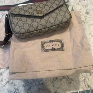 Gucci GG Supreme Ophidia Pochette Crossbody; Full set w/ box, dust bag and tags